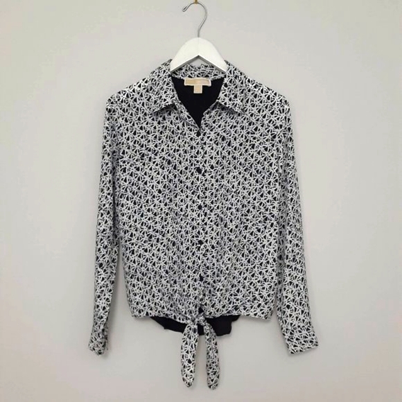MICHAEL KORS | Front Tie Button Down Blouse - Picture 3 of 16